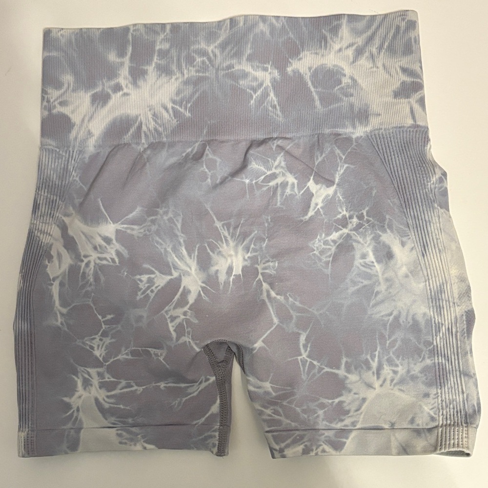 Naturyl Women's Gray and White Tie-Dye Bike Shorts - Picture 2 of 4